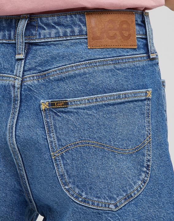 Actual product image Lee Carol Short (32)