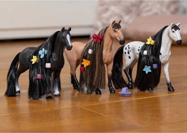 Actual product image Schleich Beauty Horse Quarter Horse Mare