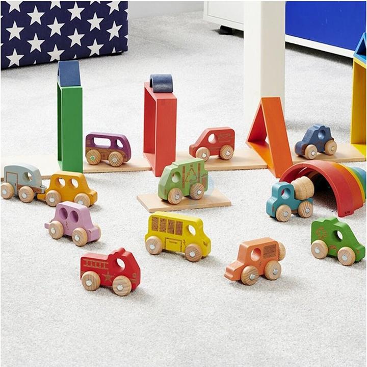 Produktbild TickiT Set mit 12 Spielzeug-Autos aus Holz