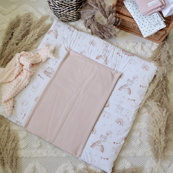 Baby-Nest Waffle changing mat including removable waterproof pad |Sweet Dreams (80 x 75 cm)