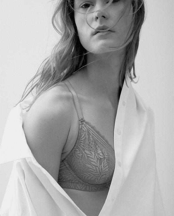 Actual product image La Redoute Collections Triangle bra (85 C)
