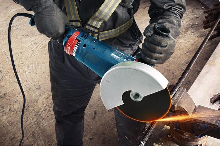 Produktbild Bosch Professional GWS 24-230 JZ (230 mm)