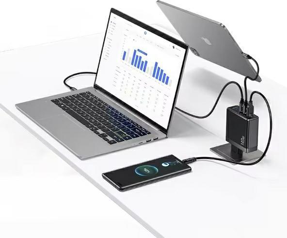 Actual product image Usams US-UM Fast Charger Kit--UM Series (US-CC168 EU T52 140W ACC GaN Fast Charger+US-SJ581 U82 Type-C To (140 W)
