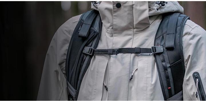 Actual product image Pgytech Backpack OneMo 2 35L (space black) (Photo backpack, 35 l)