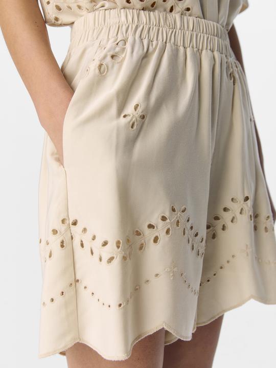 Produktbild Object Broderie Anglaise Shorts (36)