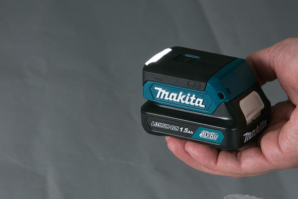 Actual product image Makita DEAML103 Rechargeable LED Spotlight 12V MAX (100 lm)