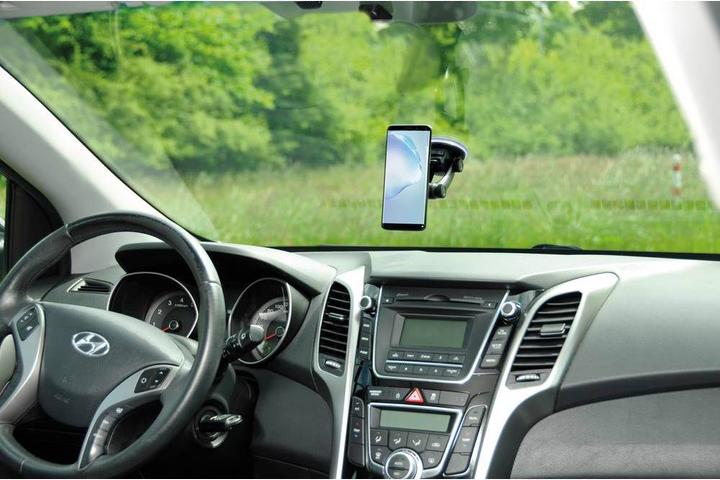 Produktbild Vivanco Wizard, Magnet Kfz Halterung mit Saugnapf für phones