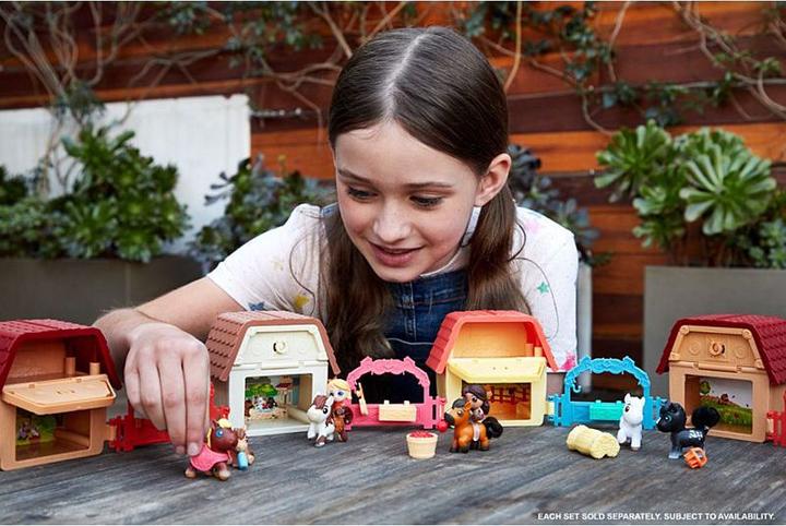 Produktbild Spirit " - frei und ungezähmt“ Mini-Überraschungs-Spielset mit Pferdefigur Sortiment im Thekendisplay