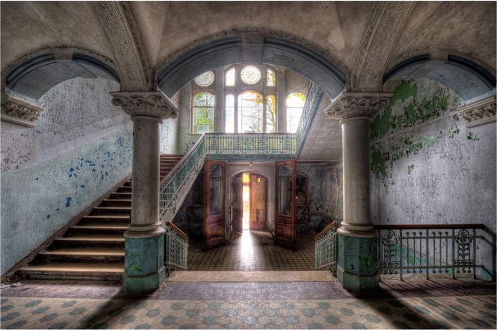 Image du produit Schubiger Lost Place Cage d'escalier 3 (120 x 80 cm)