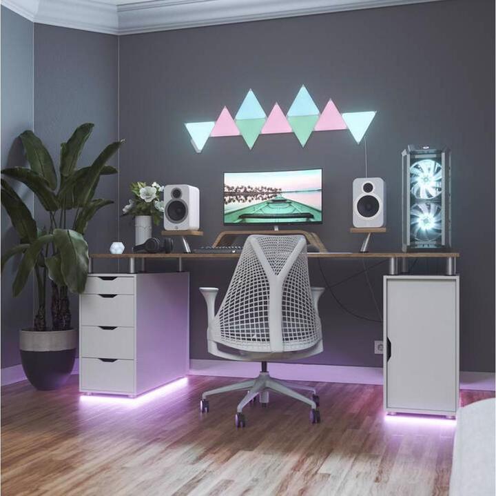 Actual product image Nanoleaf Shapes Triangles Smarter Kit 15 (80 lm)