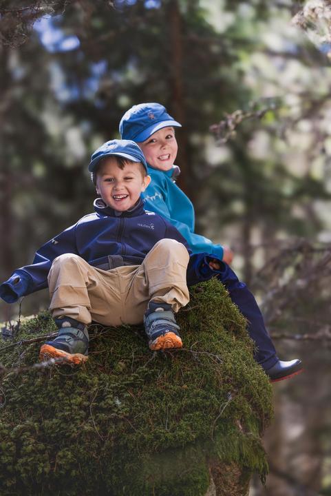 Actual product image Isbjörn Teen's Thunder Wind & Rain Bloc Jacket (158, 164)