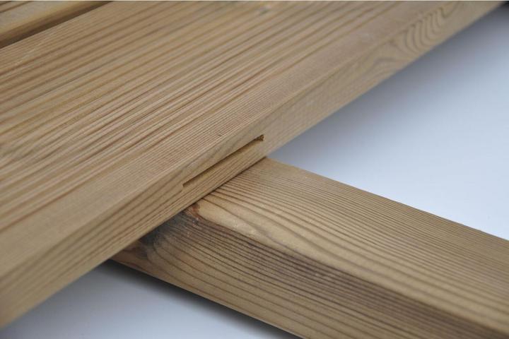 Actual product image Karle und Rubner Terraflex spacer 6 mm for wooden substructure with stainless steel screw A4 5x50 mm 1 pack = 1 (120 x)