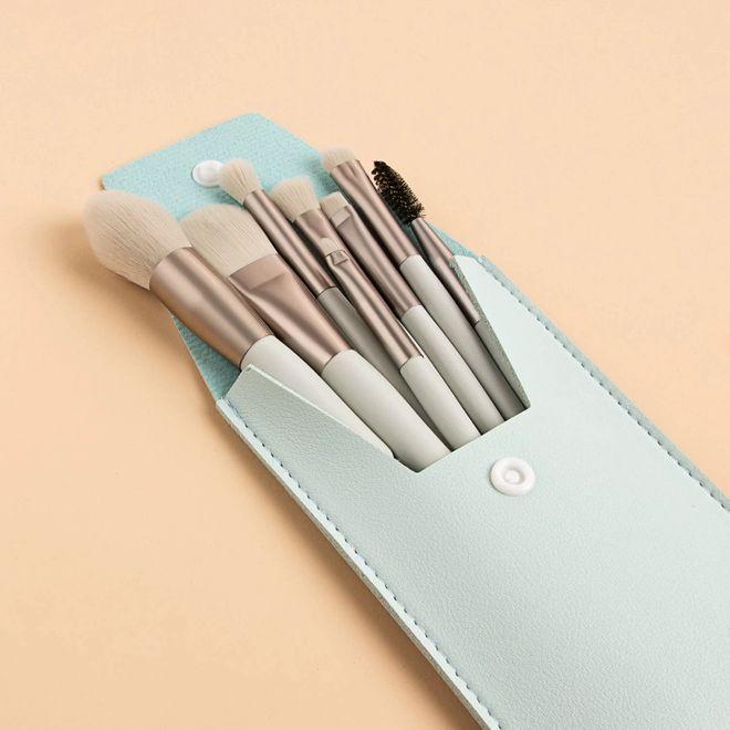 Actual product image MU Style Make up brush with case (Set)