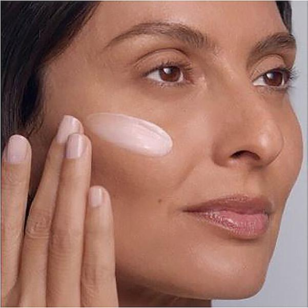 Actual product image Shiseido Uplifting and Firming Advanced Cream Refill (Body cream, 151.25 ml)