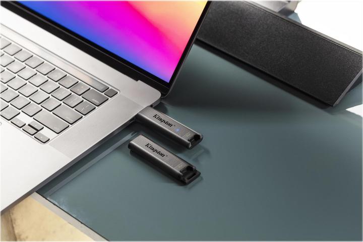 Produktbild Kingston DataTraveler Max (1000 GB, USB-C)