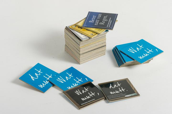 Actual product image Wat mutt, dat mutt - The Low German wisdom game (German)