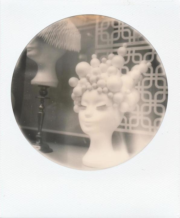 Image du produit Polaroid Couleur Cadre rond (Polaroid 600)