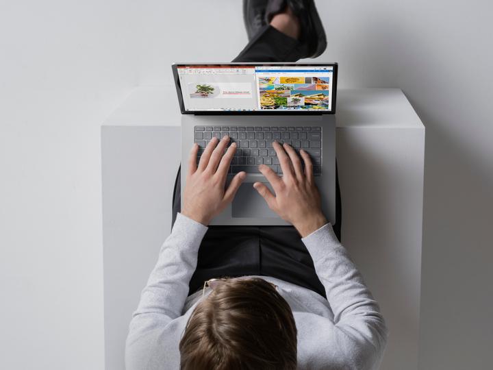 Immagine prodotto Microsoft Surface Laptop 4 (15", AMD Ryzen 7 4980U, 8 GB, 256 GB)