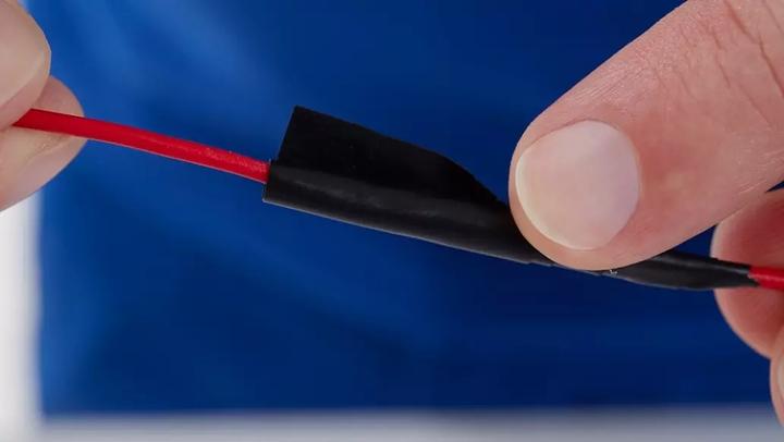 Produktbild tesa tesaflex Premium Weich-PVC 33:15 schw. (15 mm)