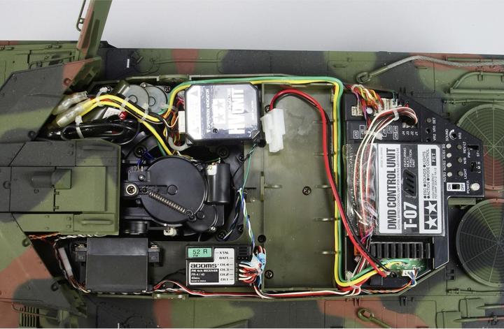 Produktbild Tamiya Leopard 2 A6 Full Options (Kit)