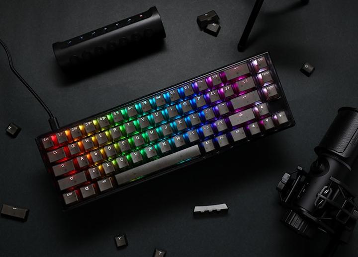 Actual product image Ducky One 3 Aura (DE, Cable)