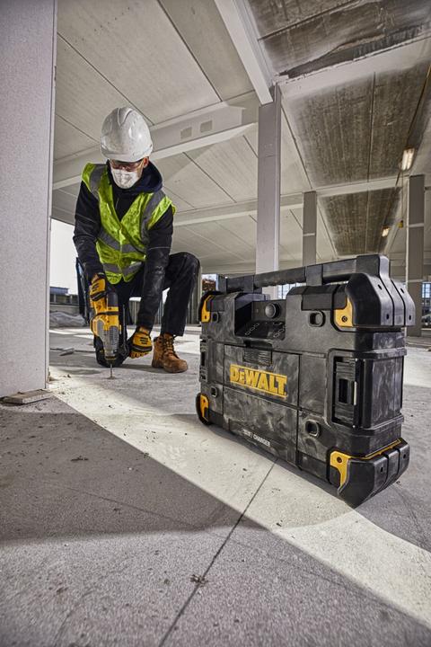 Image du produit DeWalt DWST181078QW Batterie et radio secteur (FM, DAB+ DAB, Bluetooth)
