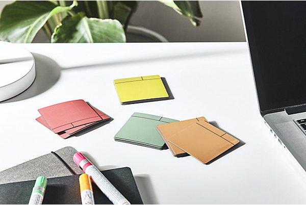 Image du produit smiT Post-it, L x l 75 x 75 mm, lot de 10, rouge. (75 x 75 mm)