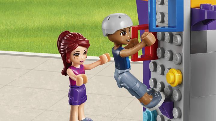Produktbild LEGO Friends Heartlake Sportzentrum (41312, LEGO Friends)