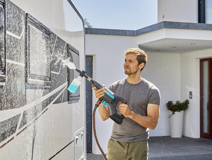 Actual product image Gardena AquaClean (Rechargeable battery operated)