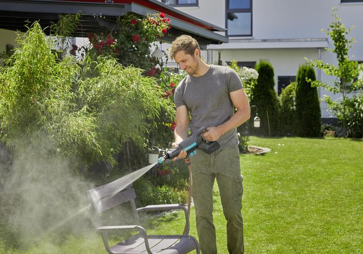 Actual product image Gardena AquaClean (Rechargeable battery operated)