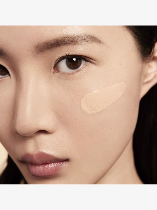 Actual product image Yves Saint Laurent All Hours Foundation Light Warm 7 Fl 25 ml (No. 07 - Light Warm)