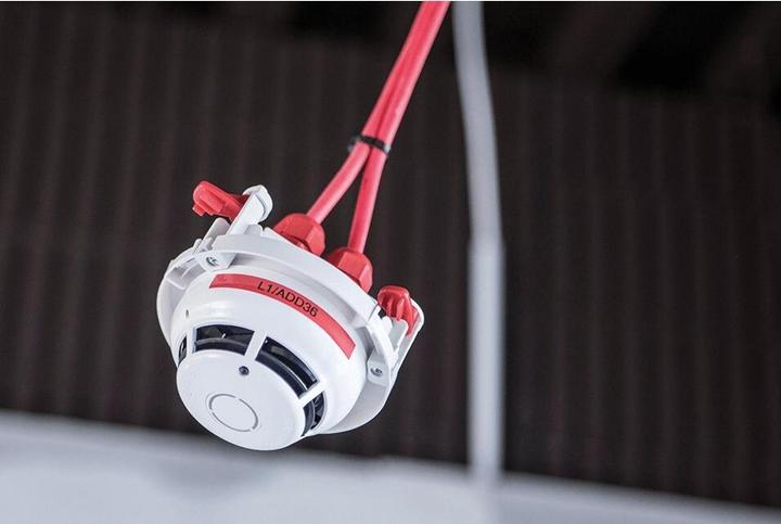 Actual product image Brother P-touch PT-E110
