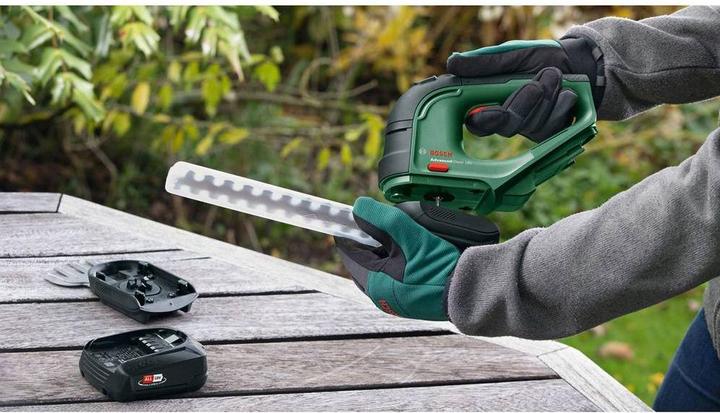 Actual product image Bosch Home & Garden AdvancedPrune 18V-45 cordless garden shears (1x2.0Ah) (long)