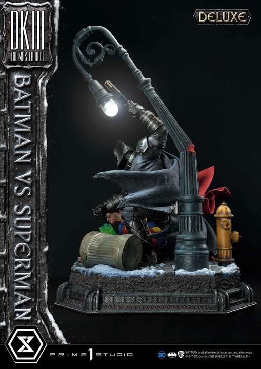 Actual product image Prime 1 Studio DC Comics statuette Batman Vs. Superman (The Dark Knight Returns) Deluxe Bonus Ver. 110 cm