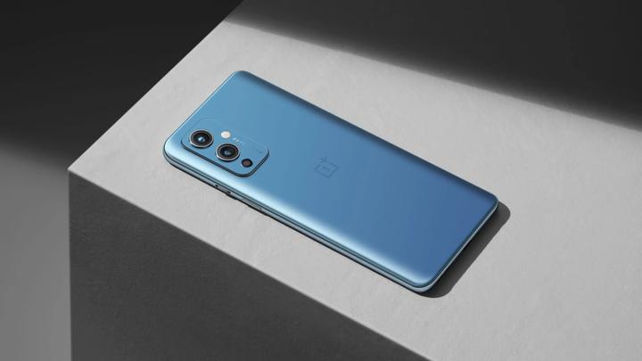Image du produit OnePlus 9 (8 Go) (128 Go, Ciel arctique, 6.55", Double SIM, 48 Mpx, 5G)