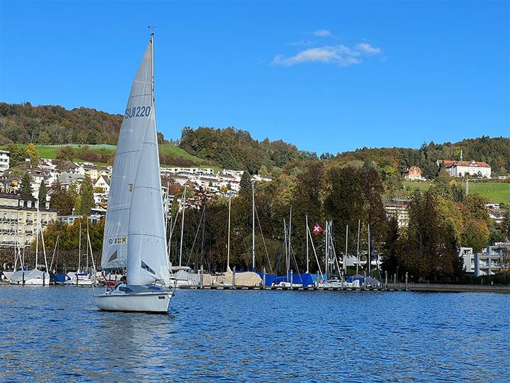 Image du produit Smartbox Cours d'initiation à la voile à Lucerne (1 pers.)