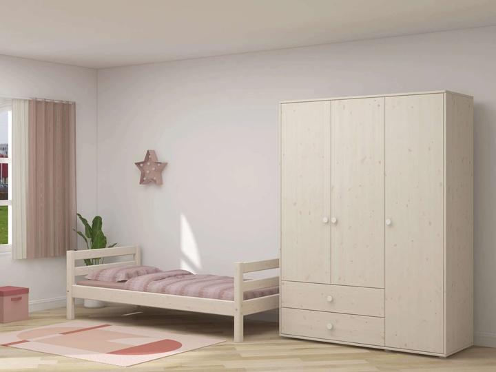 Produktbild Flexa Kleiderschrank Classic 3-türig (150 cm)