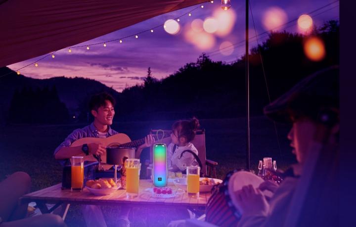 Actual product image Technaxx MusicMan Portable Bluetooth Speaker with RGB Disco Lights, FM Radio, USB & MicroSD Playback, 1800mAh (4 h)