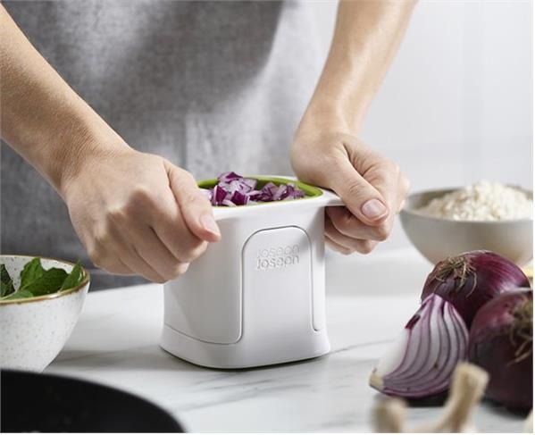 Actual product image Joseph Joseph Gemüsehacker ChopCup
