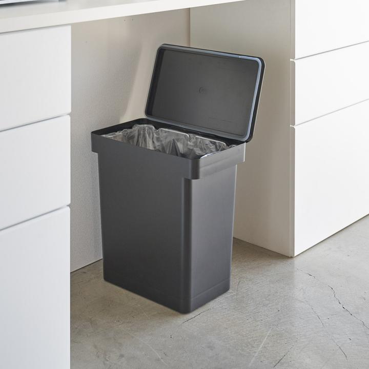 Produktbild Yamazaki Luftdichter Mülleimer mit Rollen TOWER (25 l)