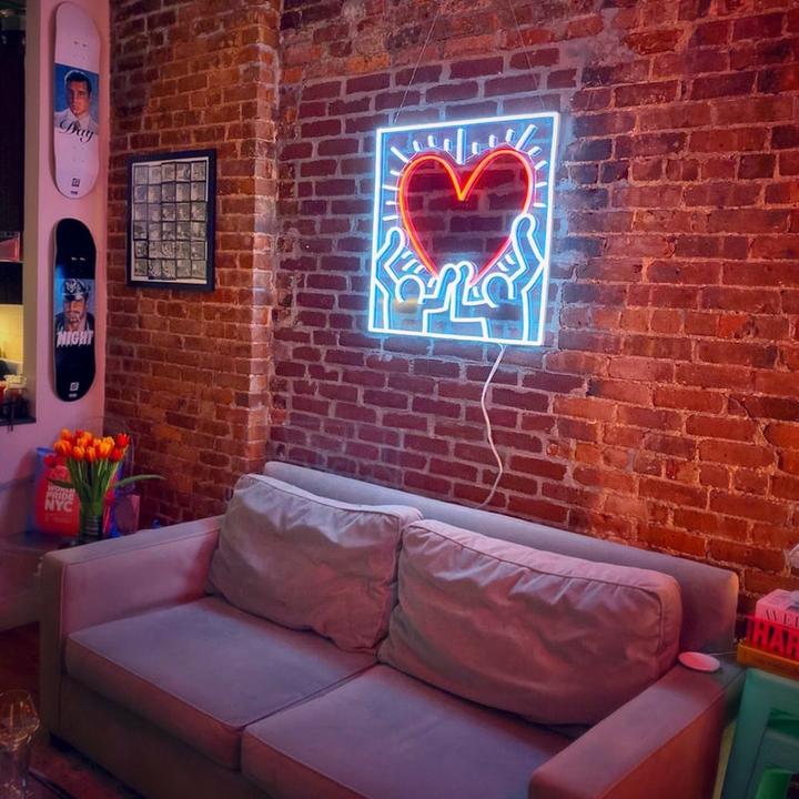 Produktbild YellowPop Keith Haring Radiant Heart (244 lm)