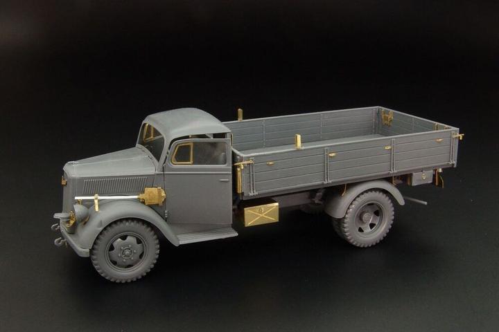 Actual product image Hauler Opel Blitz (Tamiya)