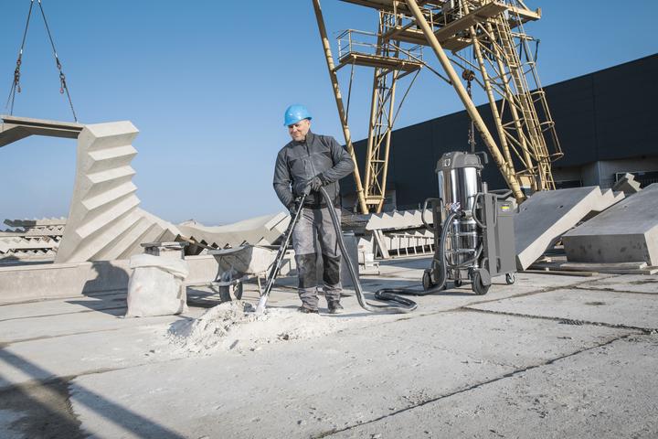 Actual product image Kärcher IVS 100/40 M industrial vacuum cleaner