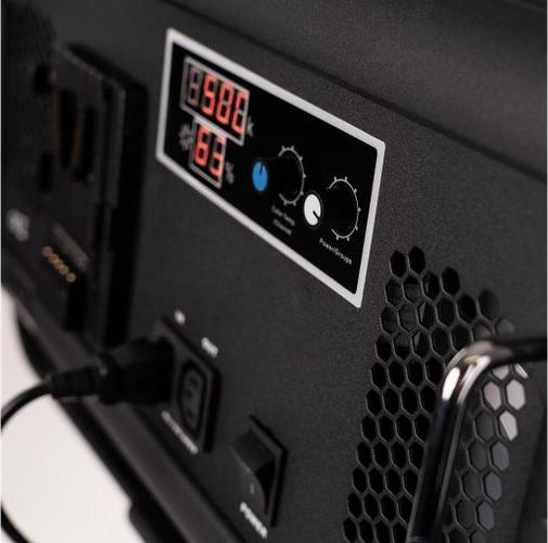 Produktbild Dörr 2 LED Panel Kit DLP-70W mit 2 Stativen und Tasche (Neuheit)