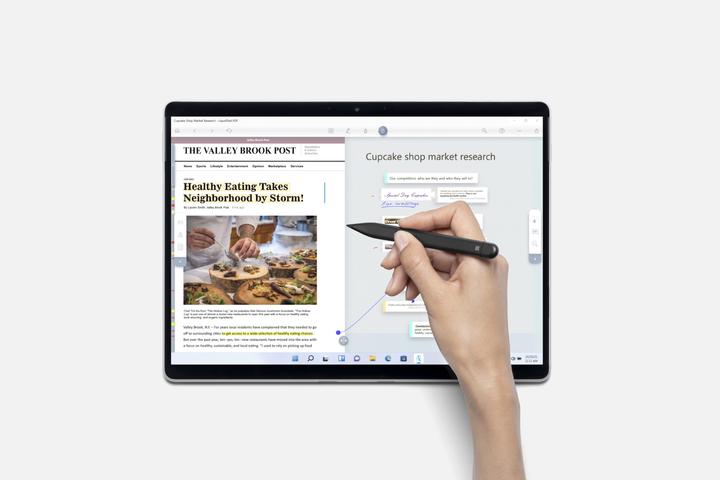 Produktbild Microsoft Surface Pro X (13", Microsoft SQ1, 8 GB, 128 GB, DE)