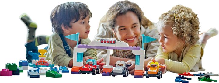 Productafbeelding LEGO F1 Team Rennautos mit Rennfahrern (10445)