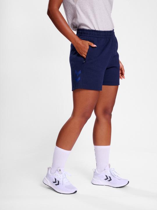 Actual product image hummel Hmltravel Shorts Woman (L)