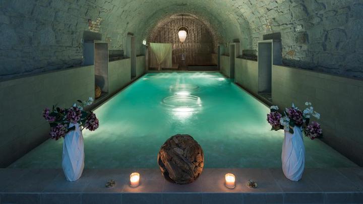 Produktbild Aqua-Spa-Resorts Tageseintritt Thermalbad & Römisch-Irisches Spa-Ritual (1 Pers.)