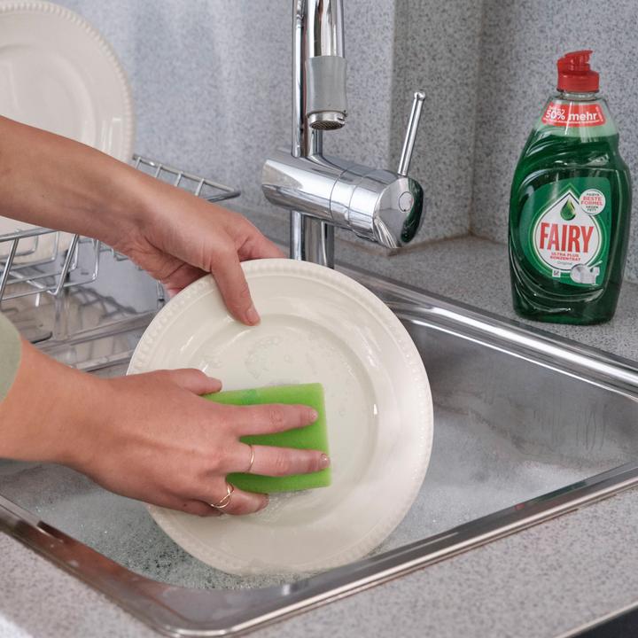 Actual product image Fairy Ultra Plus (Liquid, 4 Washing cycles)