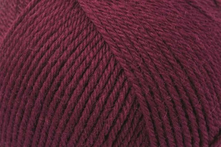 Actual product image Rowan Pure Wool Worsted (200 m)